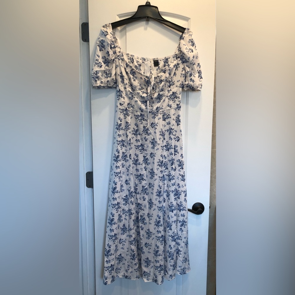 Brand new Summer long sundress with slit on the side size Medium